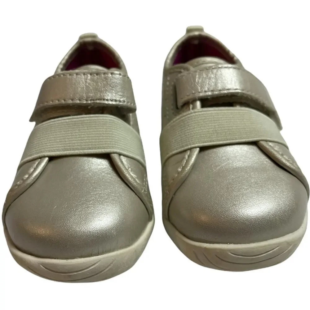 Stride Rite Memory Foam SRT Riley Beige Leather Sneakers Toddler Size 4.5